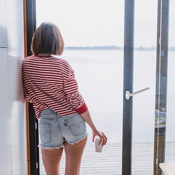 New levi’s highrise wedgie denim short size 30 - Picture 5 of 8